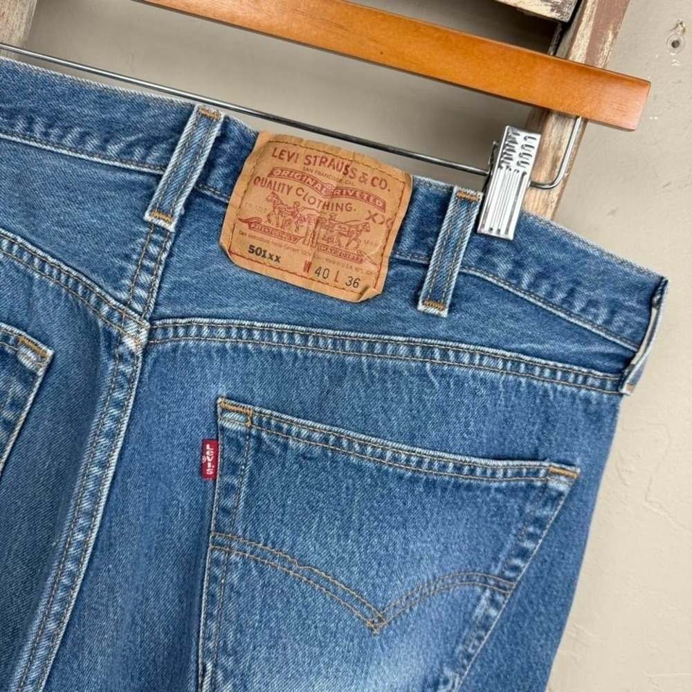 Vintage 02' Levi 501xx Button Fly Blue Denim Jeans size 38x32 - Picture 3 of 8